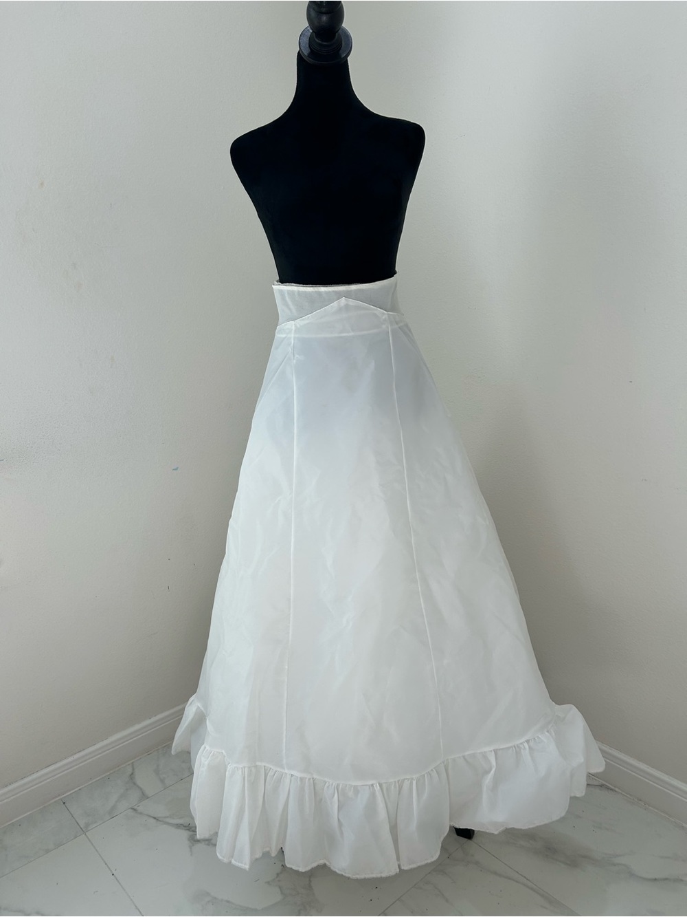 Petticoat Tulle Full Ruffled Hem Skirt, Underskirt, Size 7